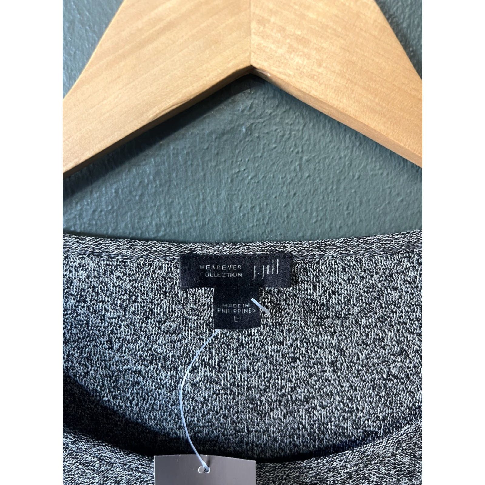J. Jill J. Jill Womens Knit Long Sleeve Shirt Gray L NWT Wearever Collection Size Large Busy Wearever? (Wait) Size L / US 10 / IT 46 - 3 Thumbnail