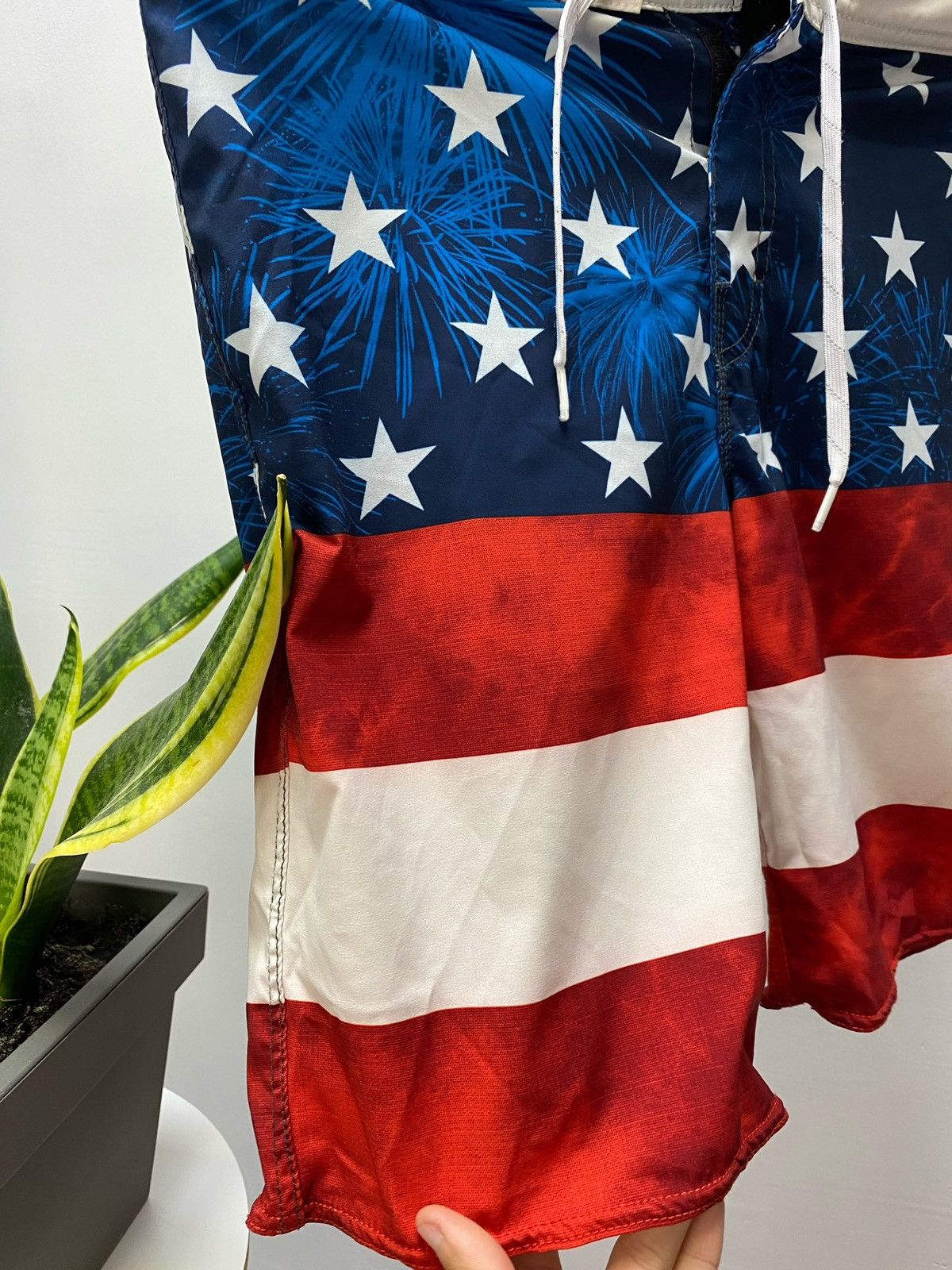 Vans × Vintage Vans Men’s Board Shorts American Flag Swim Size US 30 / EU 46 - 6 Thumbnail