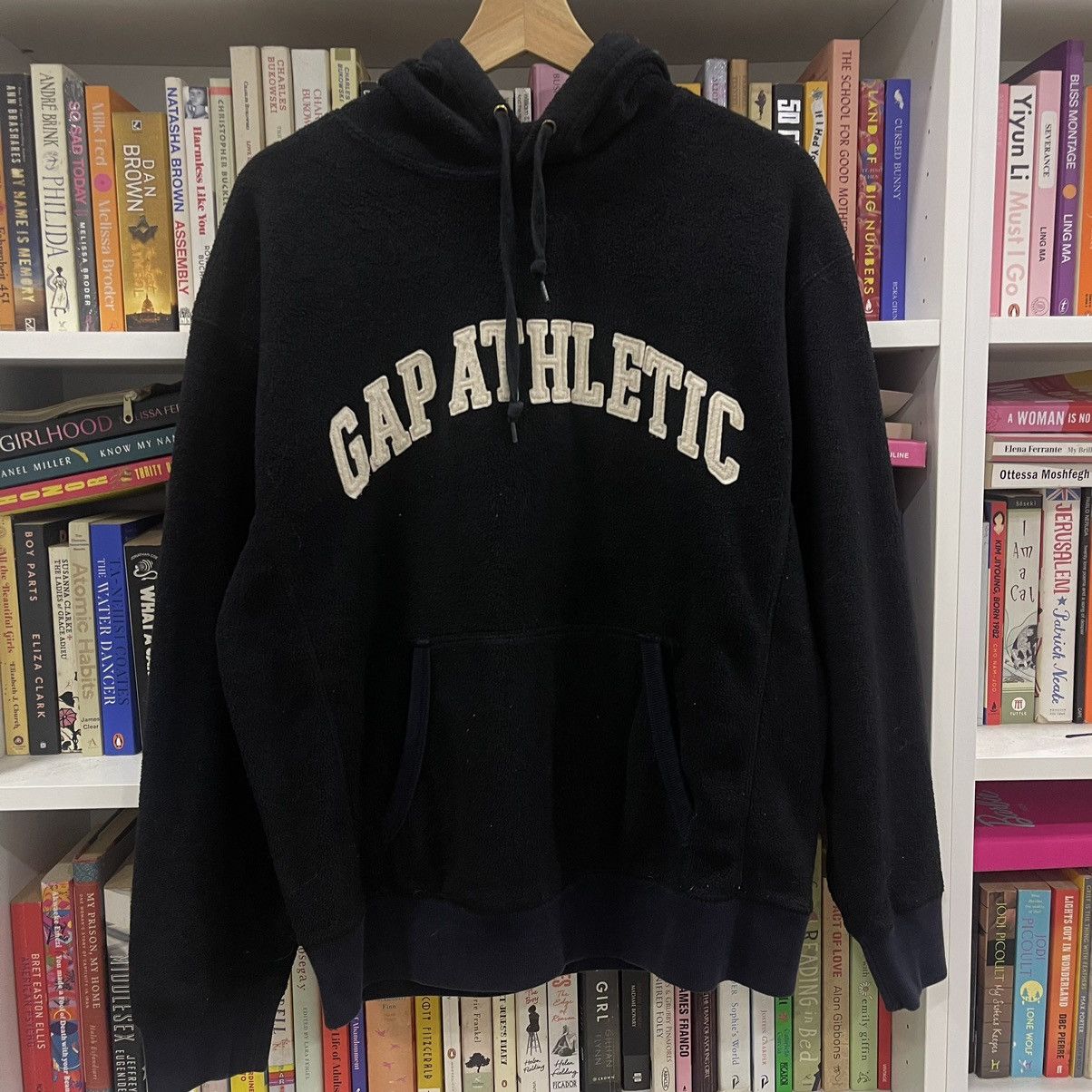 image of Gap Athletic Fleece Pullover Hoodie in Black, Men's (Size Large)