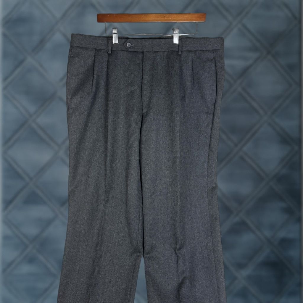 Brooks Brothers Brooks Brothers Pants Mens 40 Charcoal Gray Wool Pleated Cuffed Dress Slacks Size US 40 / EU 56 - 1 Thumbnail