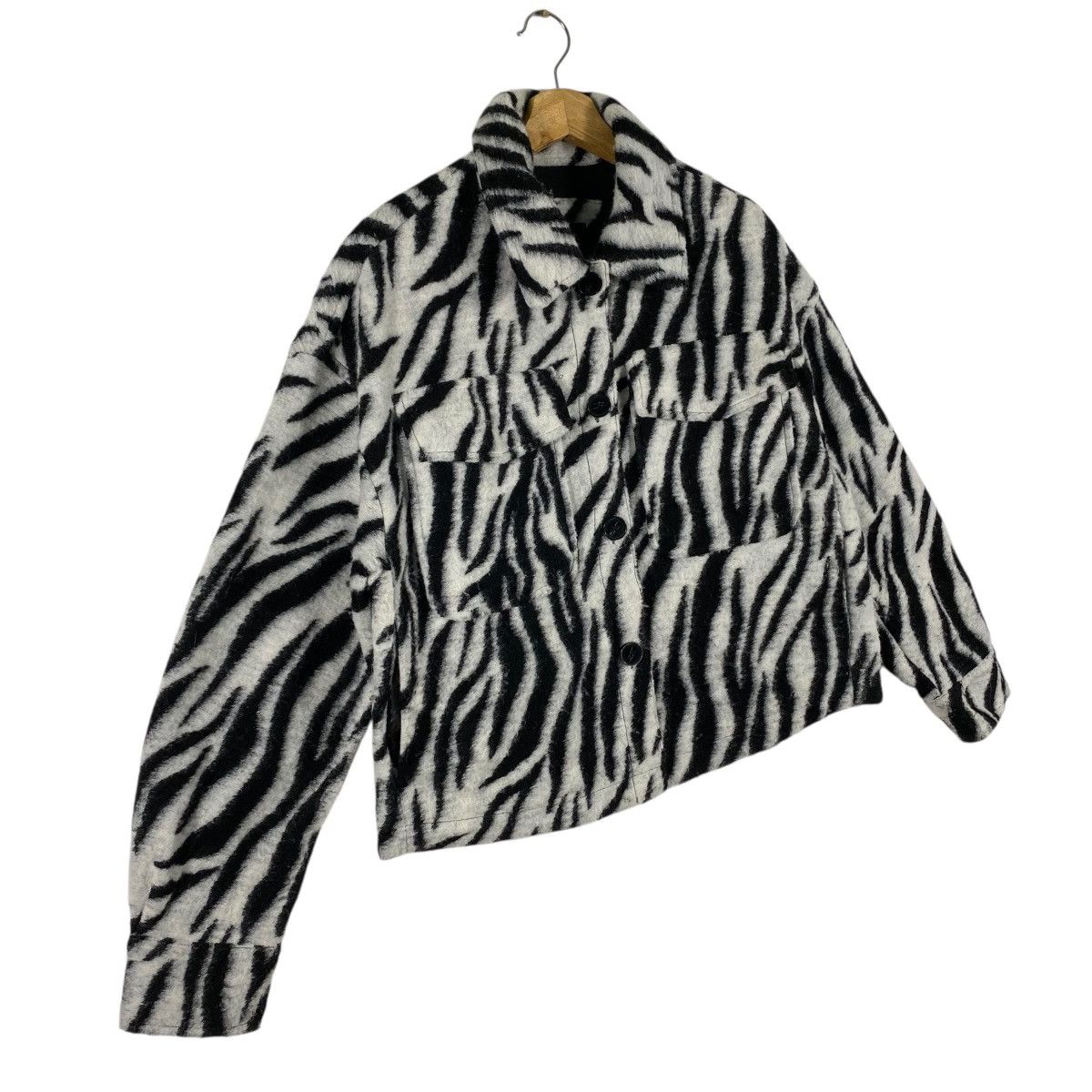 Bershka Bershka Zebra Print Wool Button Jacket M/L Size Size M / US 6-8 / IT 42-44 - 6 Thumbnail