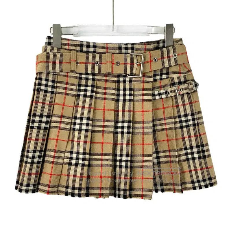 Burberry Burberry Brown Wool Plaid Skirt for Women. Size 22" - 1 Thumbnail