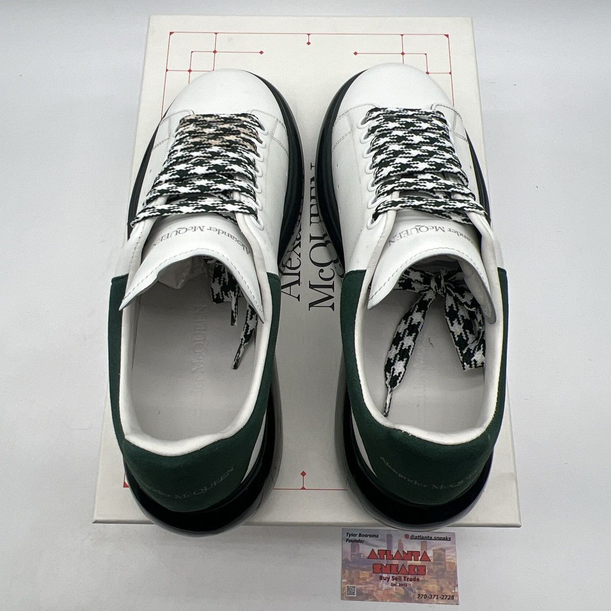 Alexander McQueen Alexander McQueen white bottle green Size US 7 / EU 40 - 7 Thumbnail