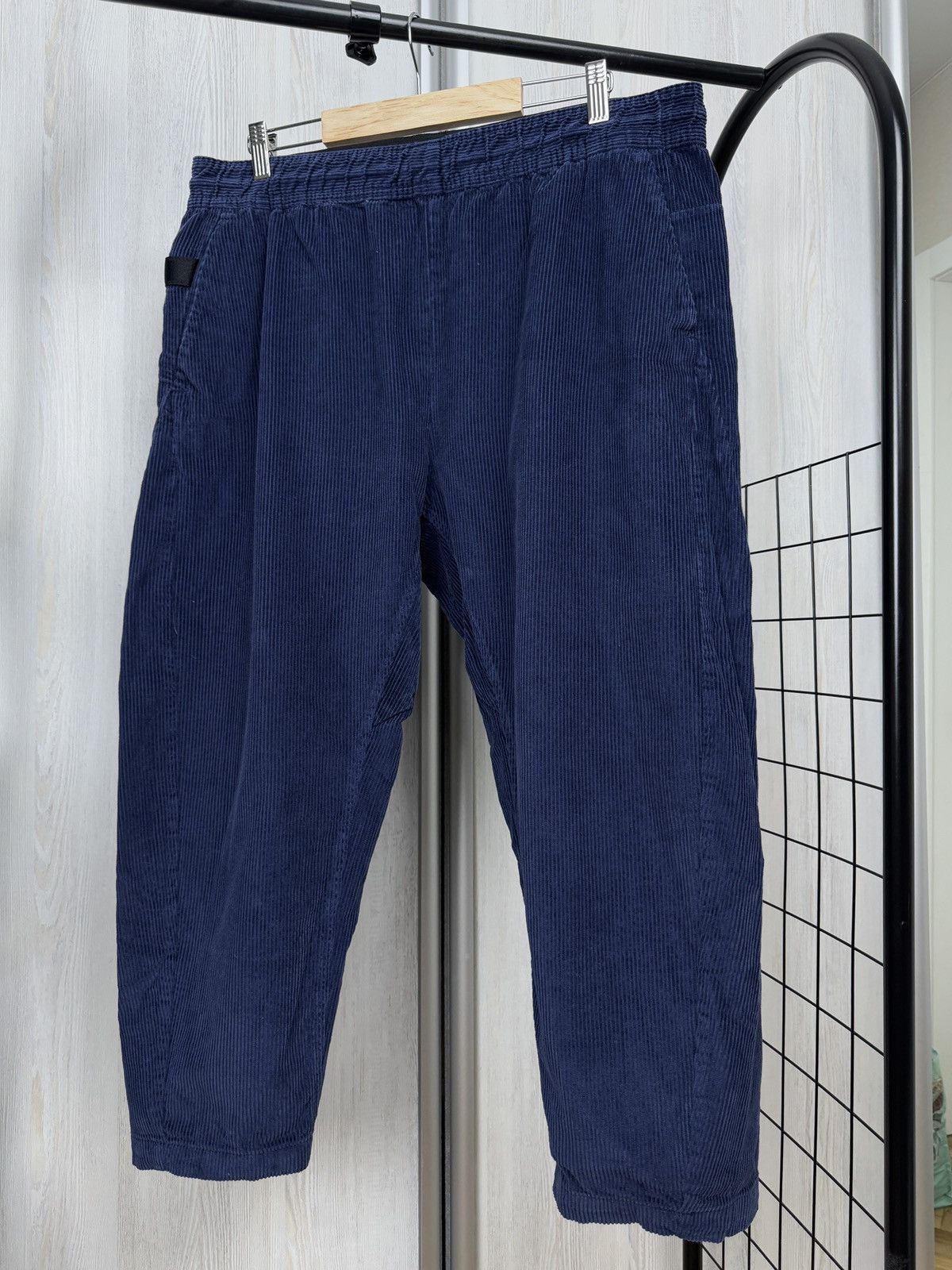 Nike Nike NIKE LIFESTYLE CROP PANT Size: XL BLUE - DO6329-410 Size US 36 / EU 52 - 2 Thumbnail