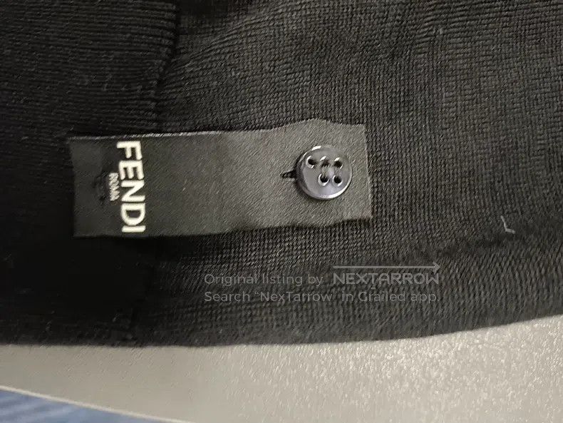 Fendi Fendi Classic Logo Round Neck Sweatshirt - Black Size US M / EU 48-50 / 2 - 3 Thumbnail