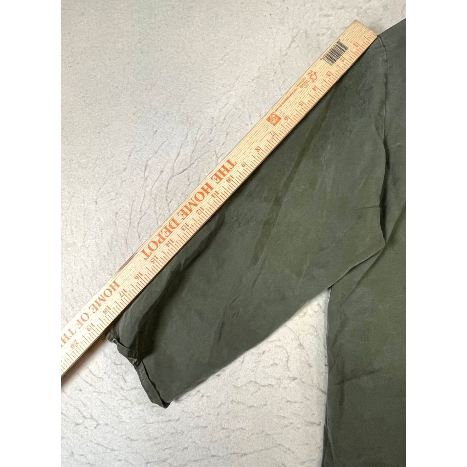 Olive Cut Loose Olive Oversized V-neck 3/4 Sleeve Blouse Top Tencel Medium Womens Size M / US 6-8 / IT 42-44 - 4 Thumbnail