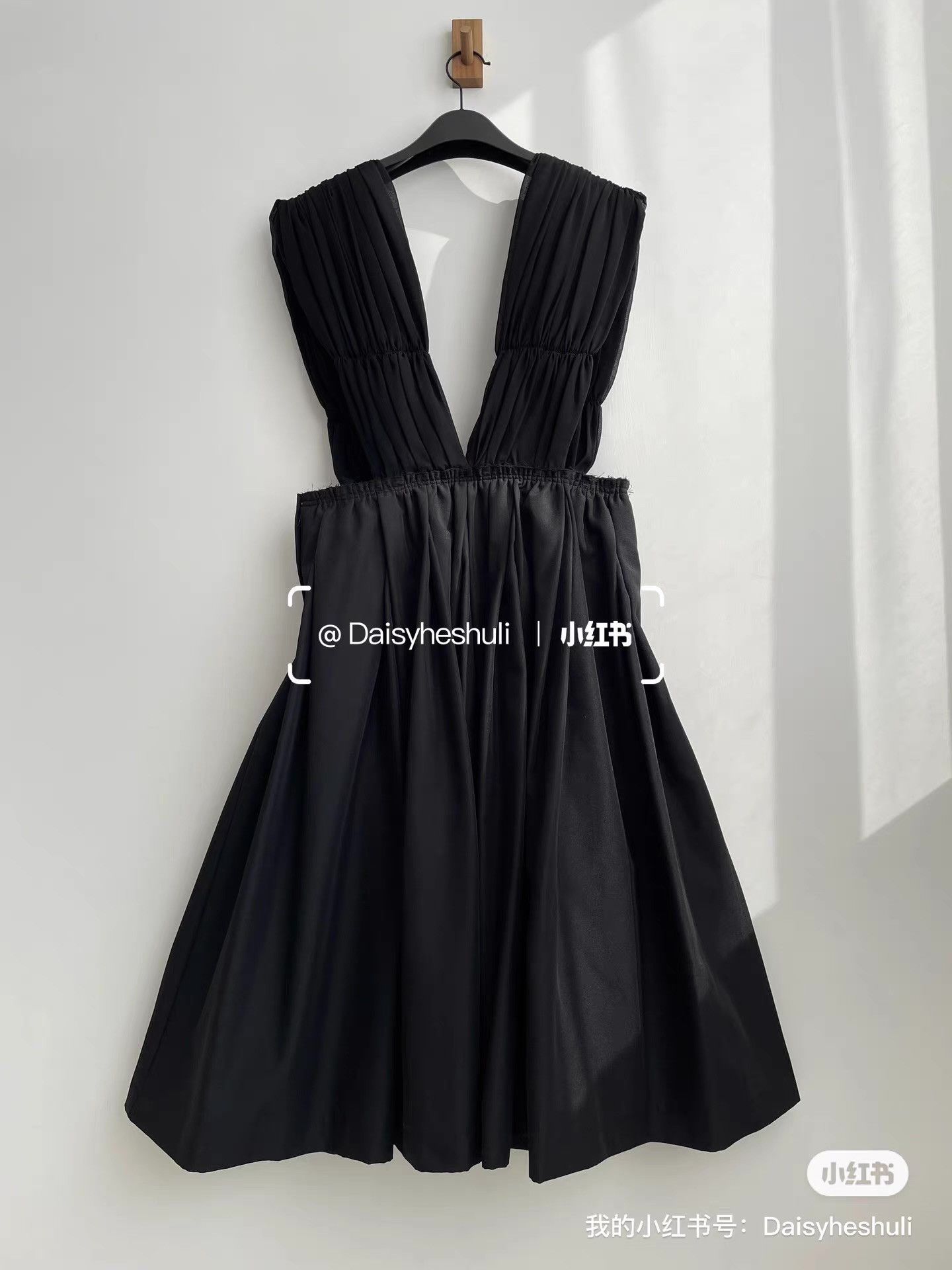 Comme des Garcons Comme des Garçons Main Line Pleated Suspender Dress Ｑ24 Size XS / US 0-2 / IT 36-38 - 3 Thumbnail