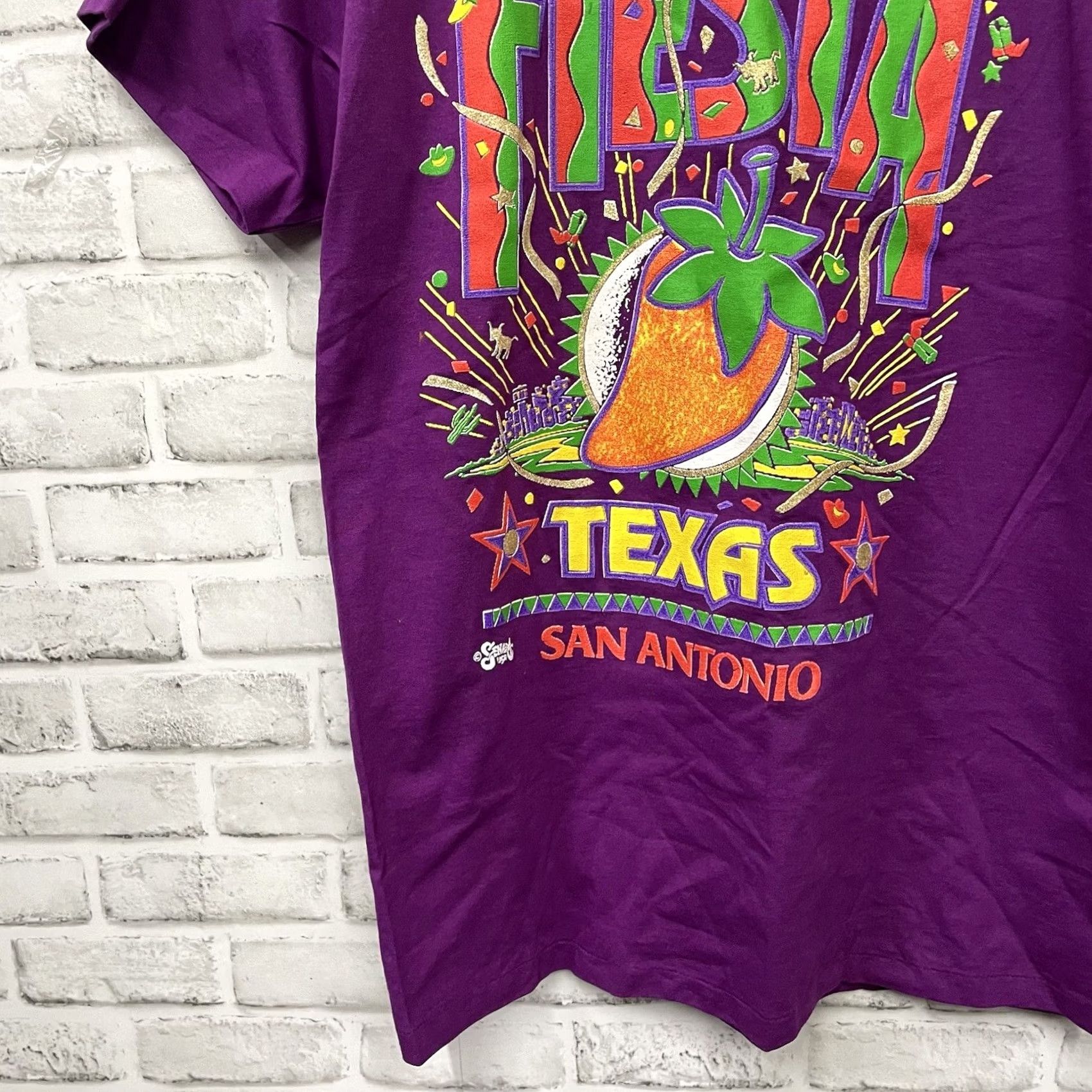 Vintage VINTAGE Senara Fiesta San Antonio Texas Purple Graphic Tee Mens Size L USA SINGLE STITCH Shirt Size US L / EU 52-54 / 3 - 3 Thumbnail
