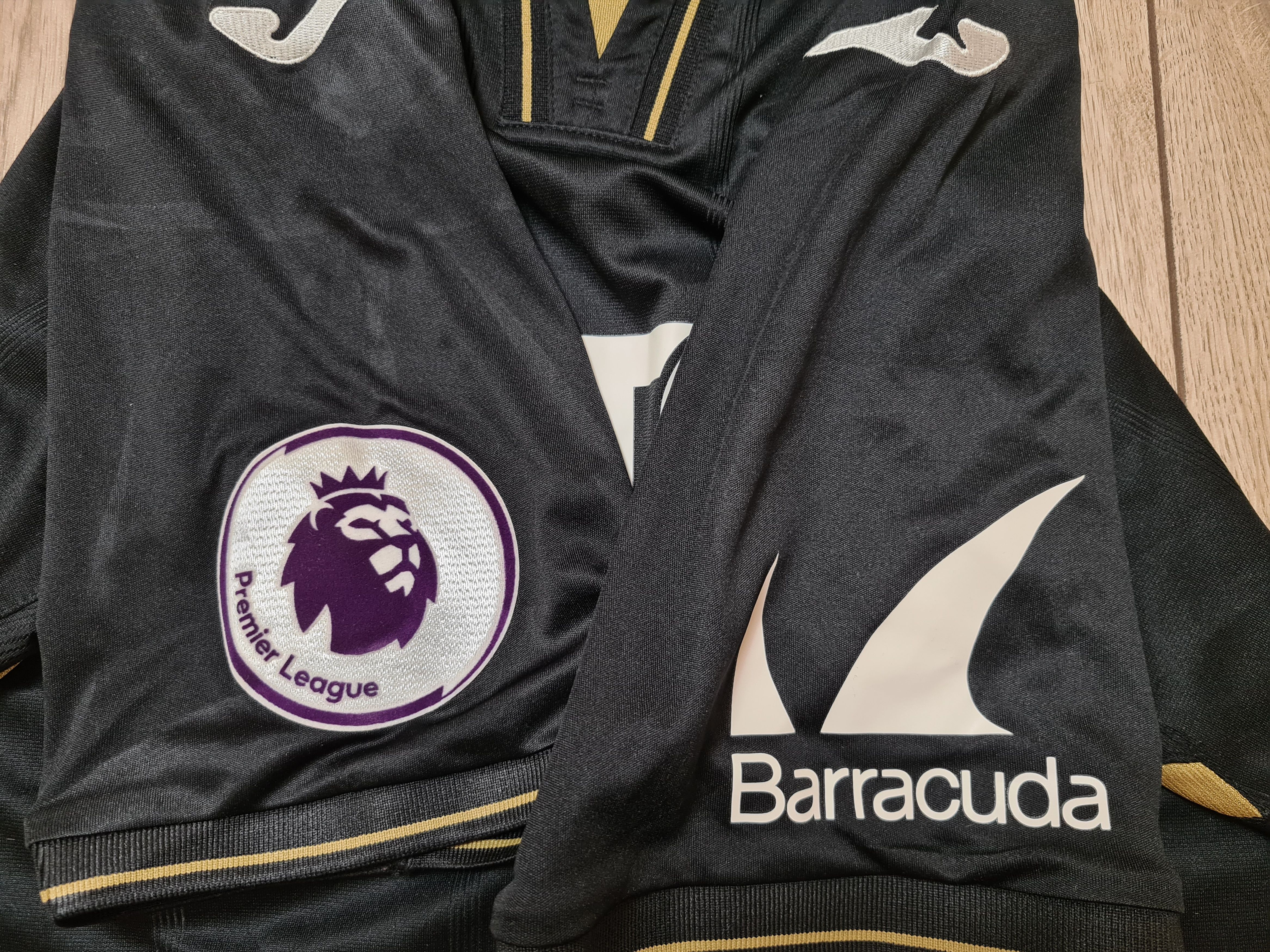 All Sport SWANSEA CITY 2017 2018 THIRD FOOTBALL SHIRT SOCCER JERSEY Size US XL / EU 56 / 4 - 5 Thumbnail