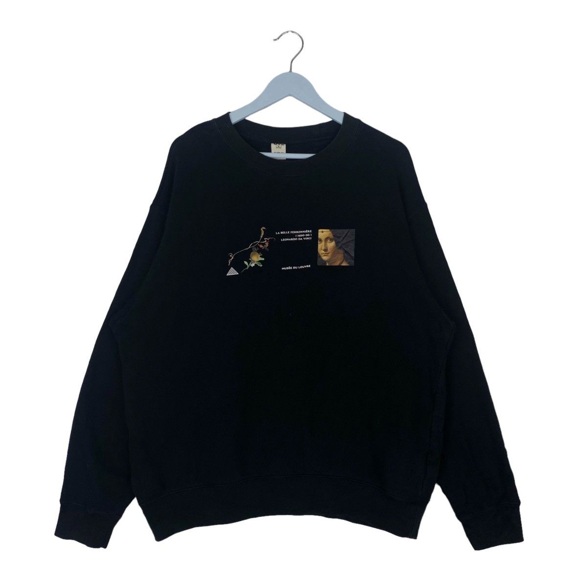 Uniqlo Louvre Museum Big Logo Sweatshirt Crewneck Pullover Jumper Size US L / EU 52-54 / 3 - 1 Thumbnail