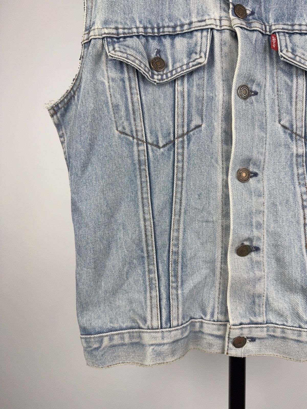 Levi's Vintage Clothing Vintage 80s Archive Retro Levi’s Denim Vest Made in France Size M / US 6-8 / IT 42-44 - 4 Thumbnail