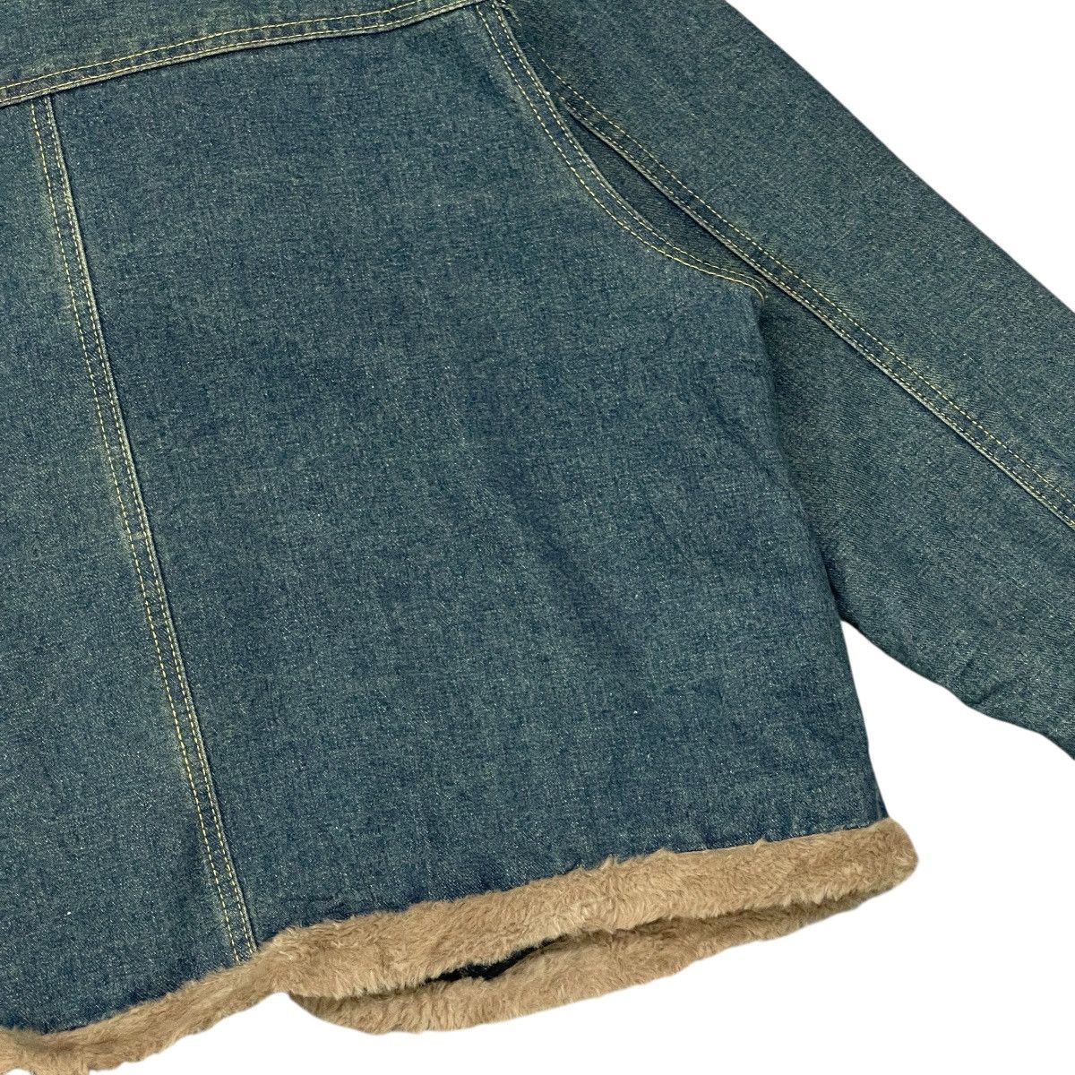 Japanese Brand Vintage Faux Fur Trimmed Denim Jacket — Leather Straps Size L / US 10 / IT 46 - 13 Thumbnail
