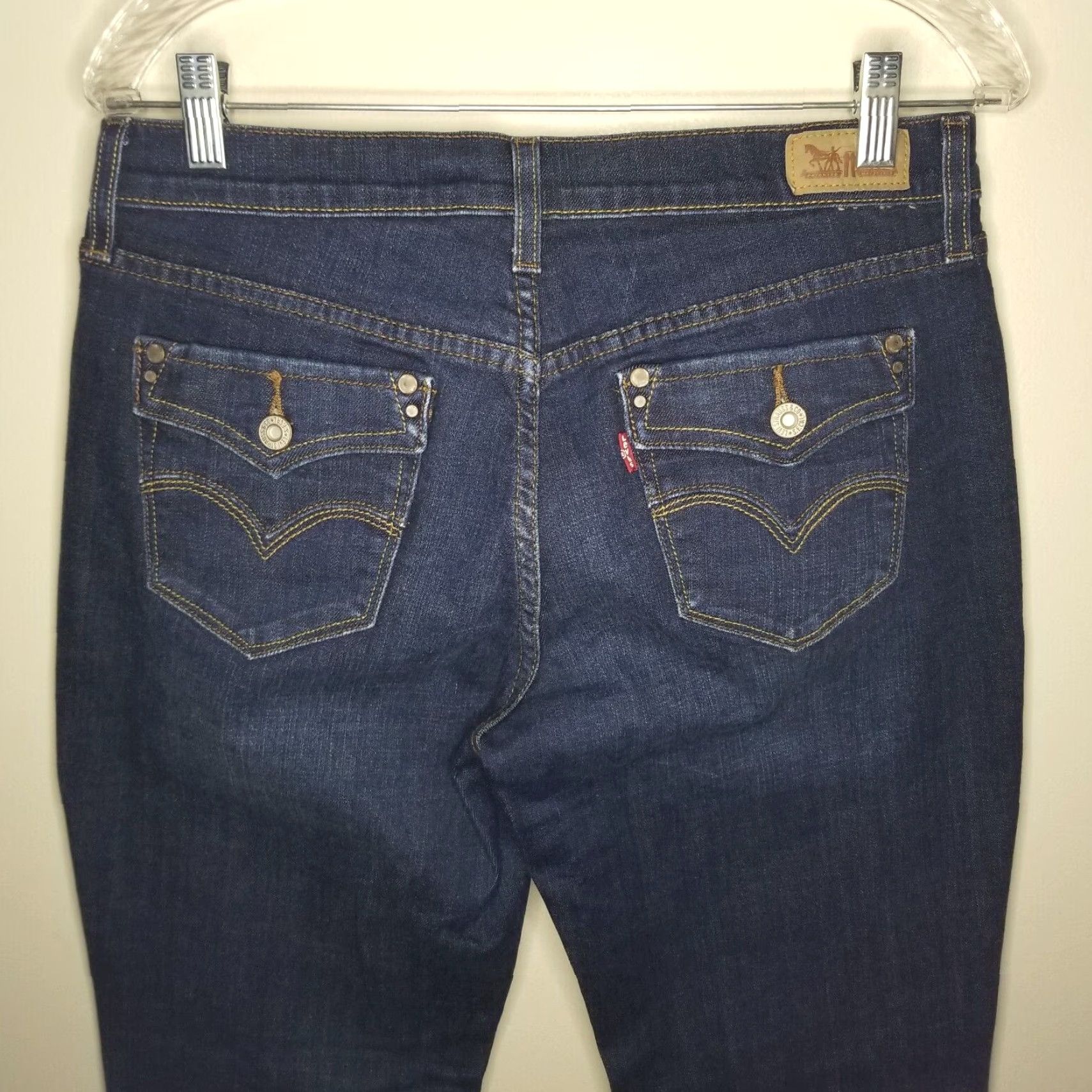 Levi's VINTAGE? No. Levi's 505 Jeans Women's Straight Dark Blue Size 8 Regular 32x31 Blue 505 Model Womens Jeans Size 30" / US 8 / IT 44 - 5 Thumbnail