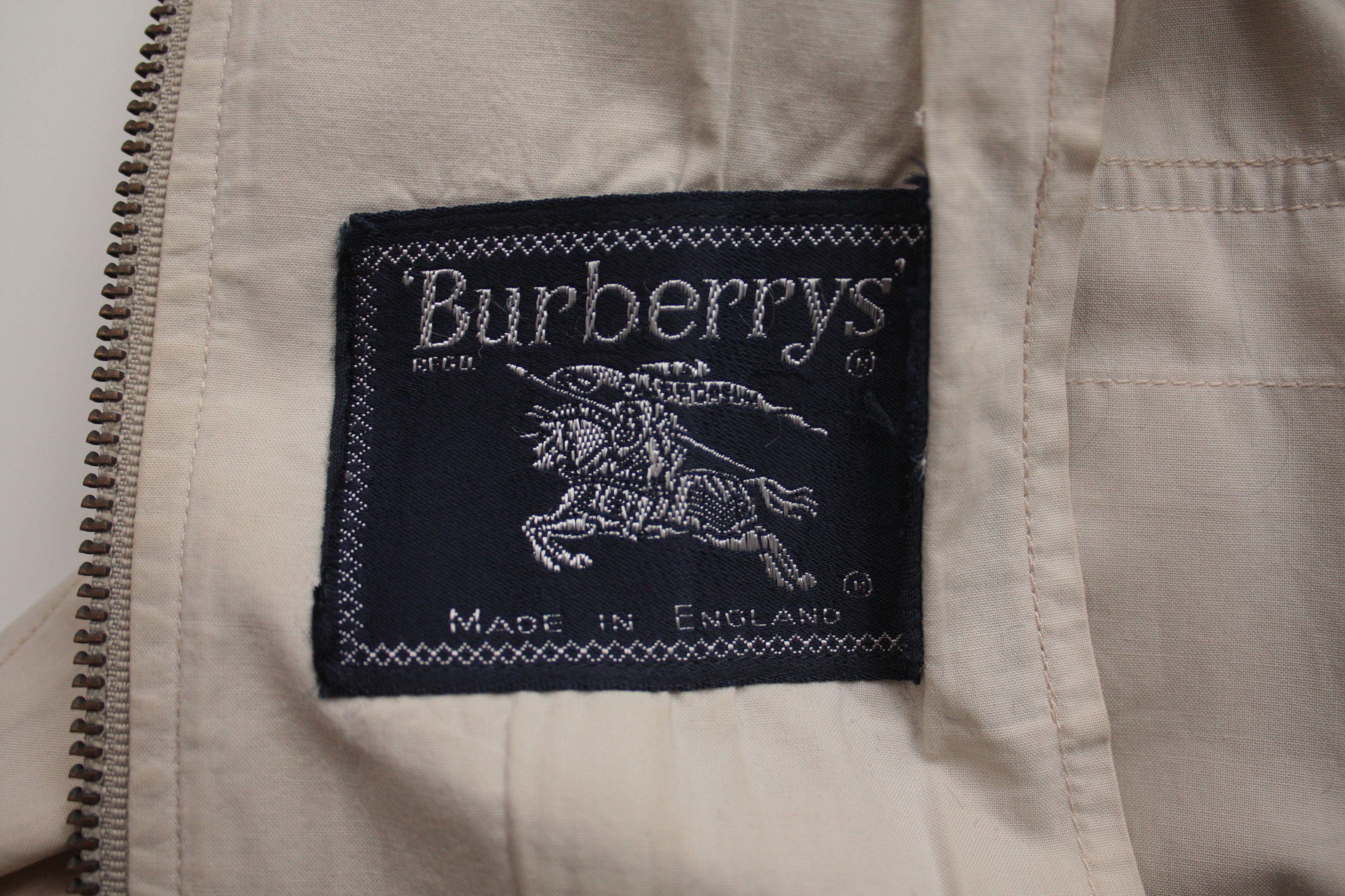 Burberry Burberry's Beige Vintage Bomber Jacket Men's Medium Size US M / EU 48-50 / 2 - 4 Thumbnail