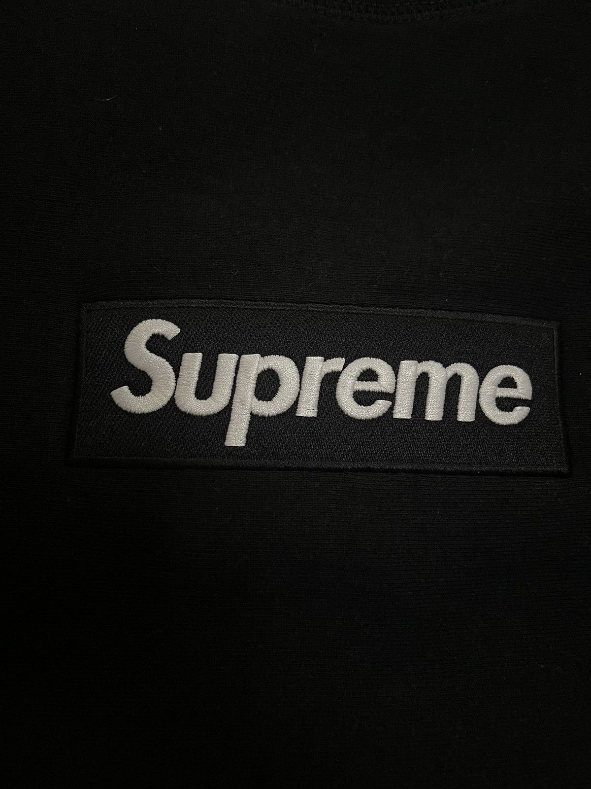 Supreme Supreme fw18 black on black box logo crewneck Size US M / EU 48-50 / 2 - 3 Thumbnail