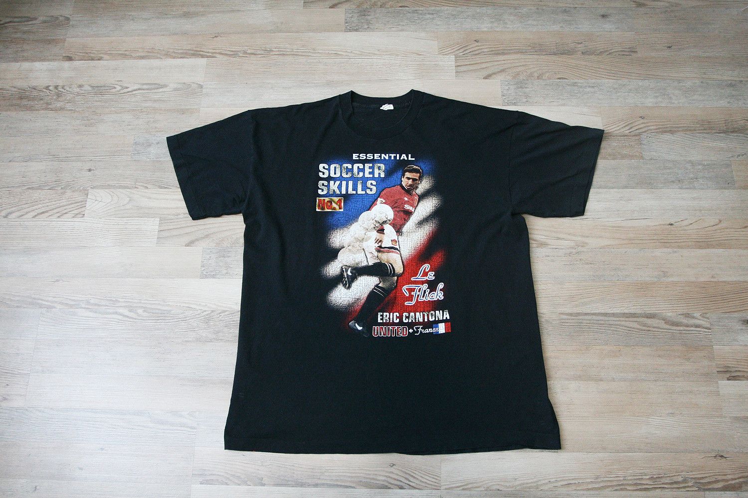 Vintage Vintage 90s Eric Cantona Manchester United Single Stitch Tee Size US L / EU 52-54 / 3 - 1 Thumbnail