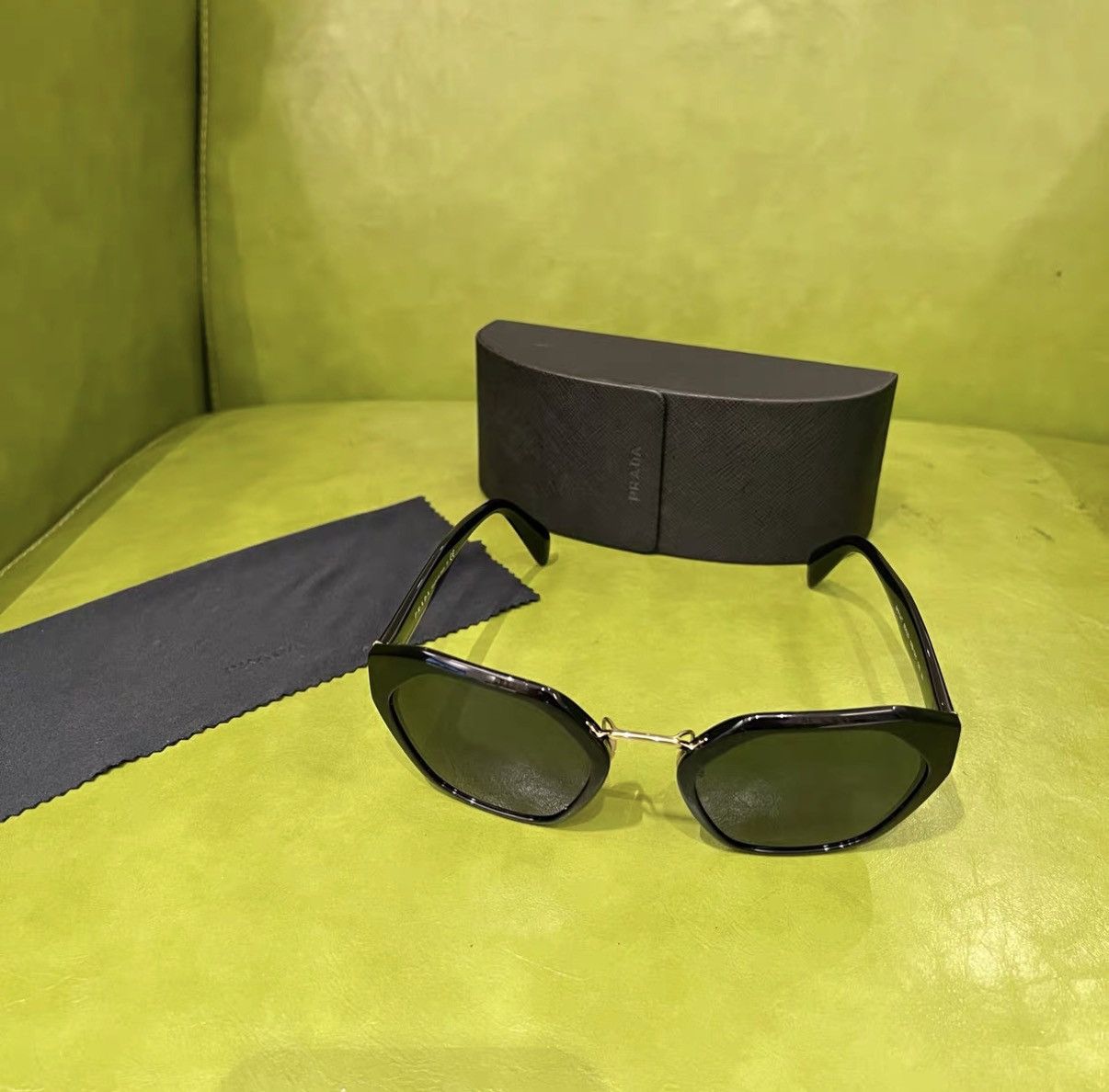 Prada Prada Irregular Sunglasses J42 Size ONE SIZE - 4 Thumbnail
