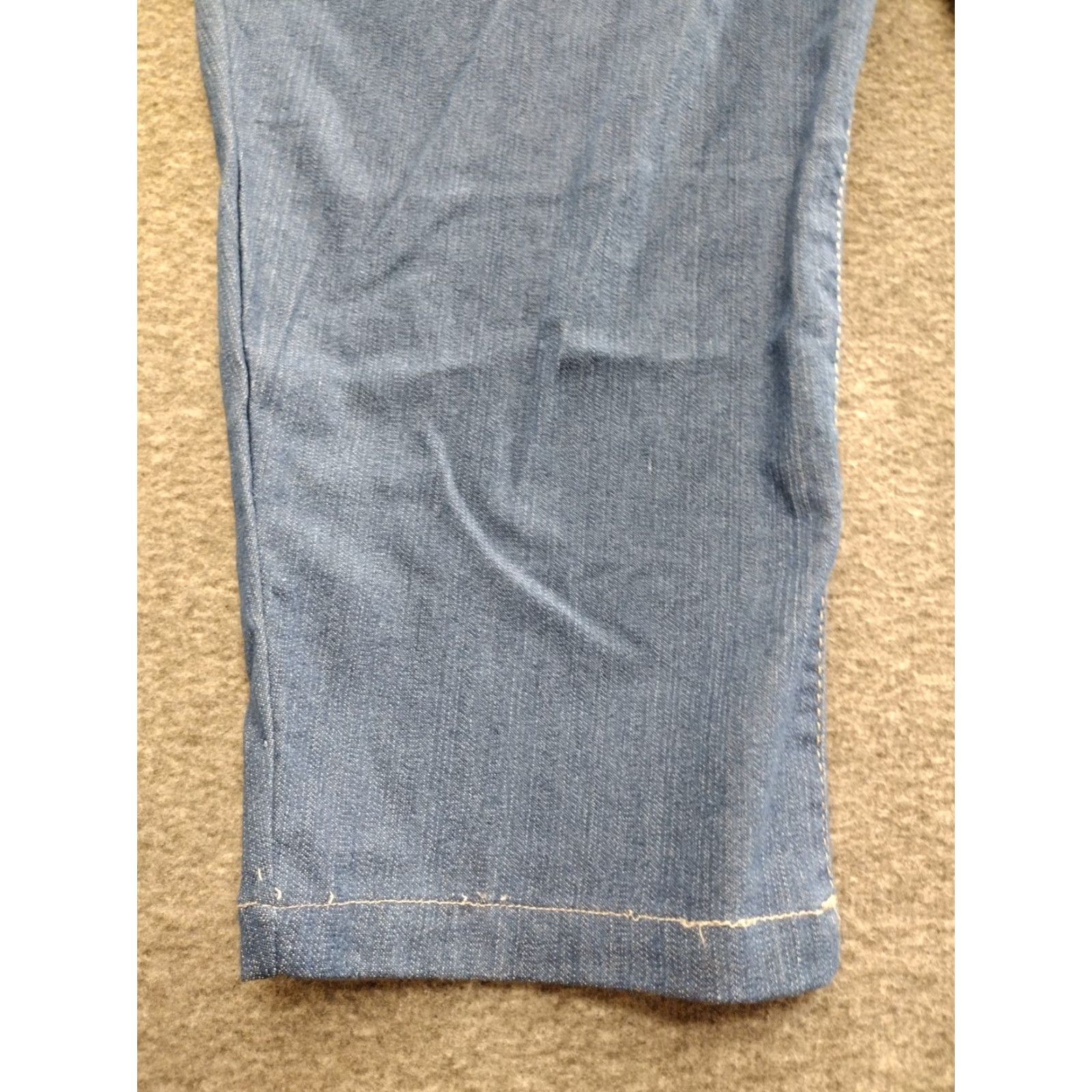 Vintage F&F Women Capri Jeans Denim 22 38/40 Blue High Rise 5-Pocket Button Denim Capri Jeans Casual Bohemian 90s Womens Size 40" / US 18 - 7 Thumbnail