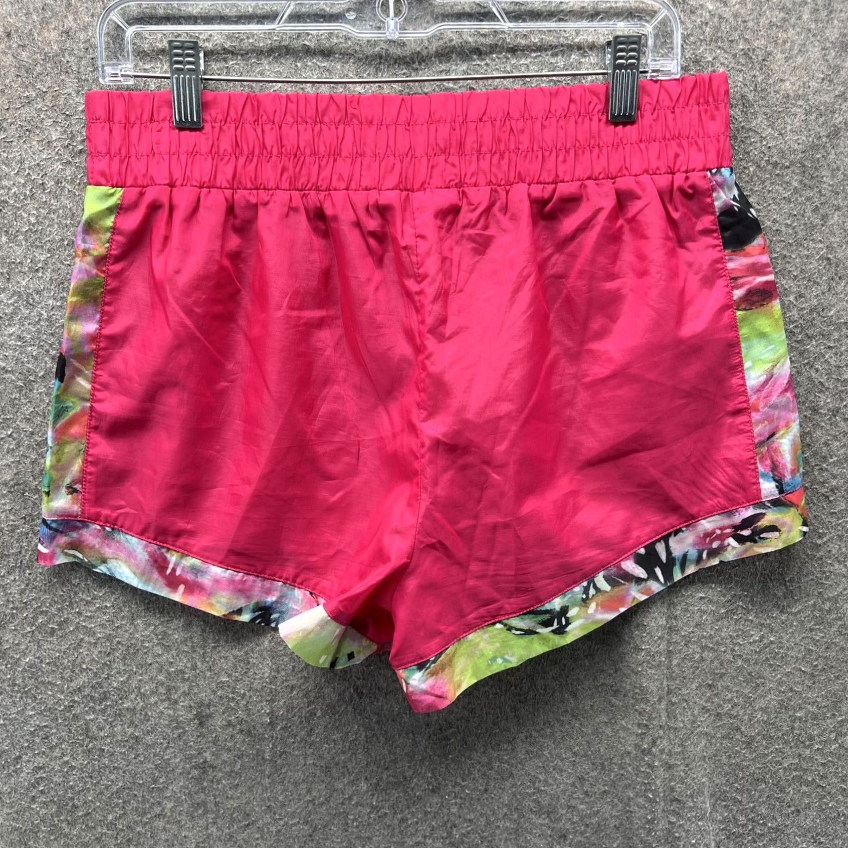 Juicy Couture Juicy Couture Shorts Womens Large Pink Floral 3 In Running Lightweight Elastic Waist Athletic Size 36" / US 14 / IT 50 - 2 Thumbnail