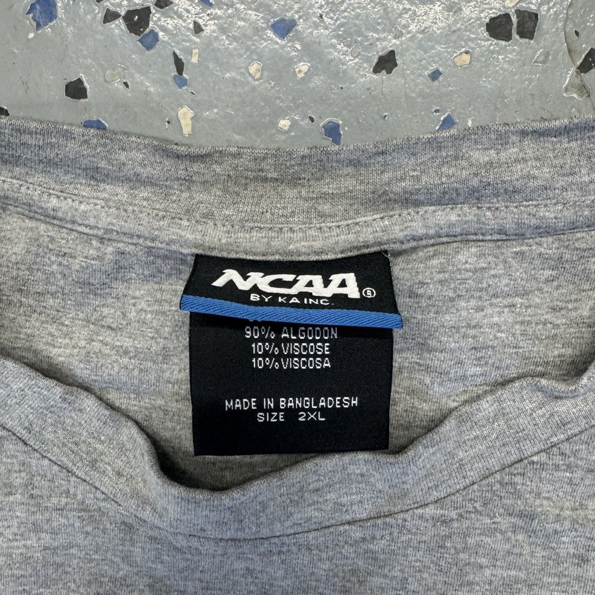 NCAA × Vintage Vintage Y2K NCAA Georgia Bulldogs Graphic Long Sleeve Shirt Size US XXL / EU 58 / 5 - 7 Thumbnail