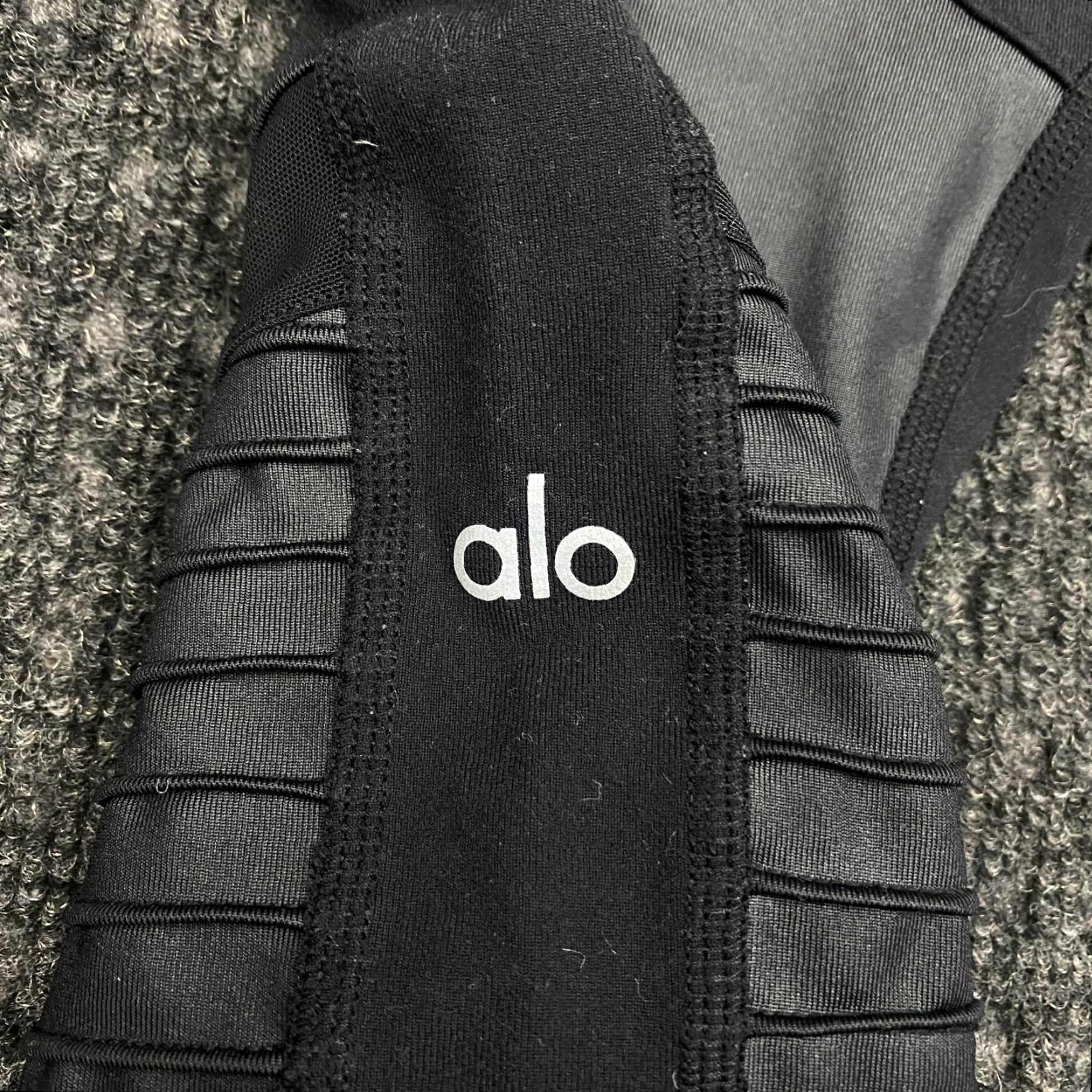 Alo Alo High Waisted Moto Leggings Pants Black Glossy Small Athleisure Leggings Women S Black Athleisure Size 28" / US 6 / IT 42 - 2 Thumbnail