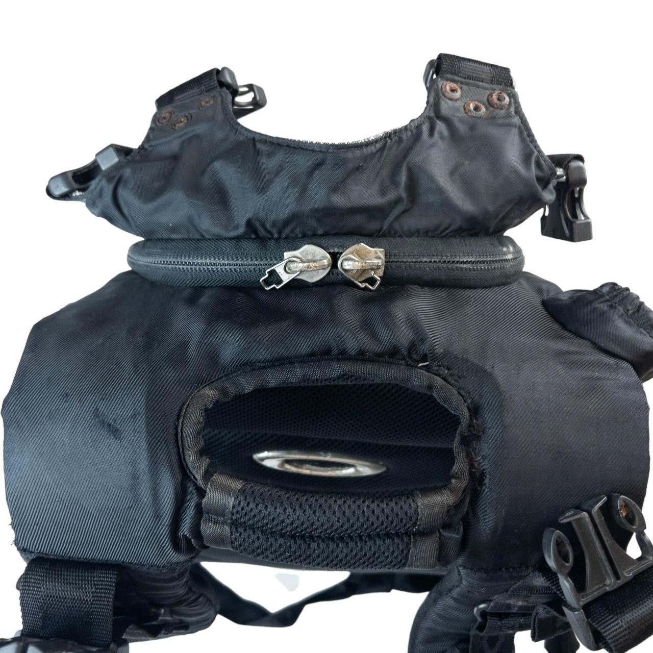 Oakley Vintage Oakley Structured Buckle Backpack Size ONE SIZE - 6 Thumbnail