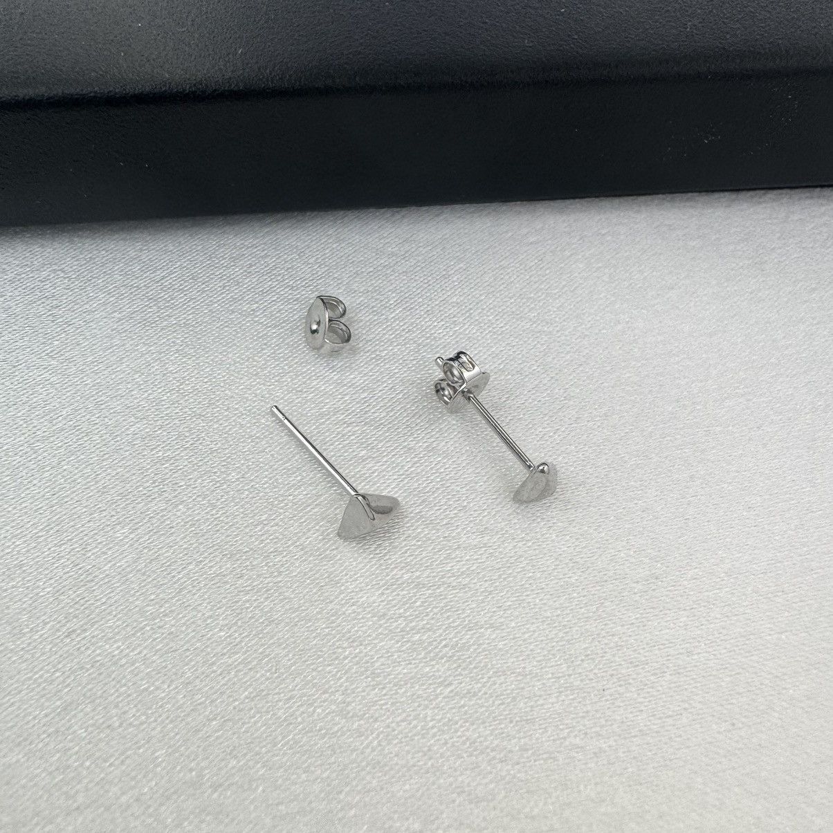 Designer Tiny Geometric Triangle Stud Earrings for Men Women Size ONE SIZE - 4 Thumbnail
