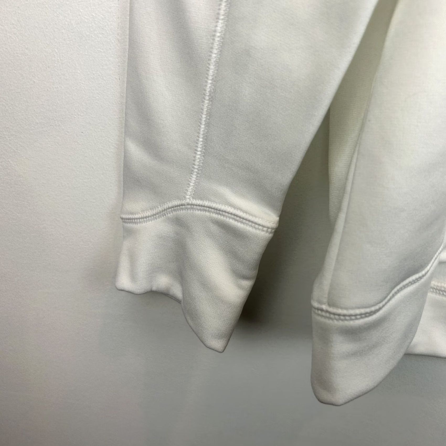 Nike Nike Golf Sweatshirt Women M 1/4 Zip Pullover Tiger Logo Athletic White Nike Golf Sweatshirt Women M White Tiger 1/4 Zip Pullover Activewear Womens Size M / US 6-8 / IT 42-44 - 5 Thumbnail