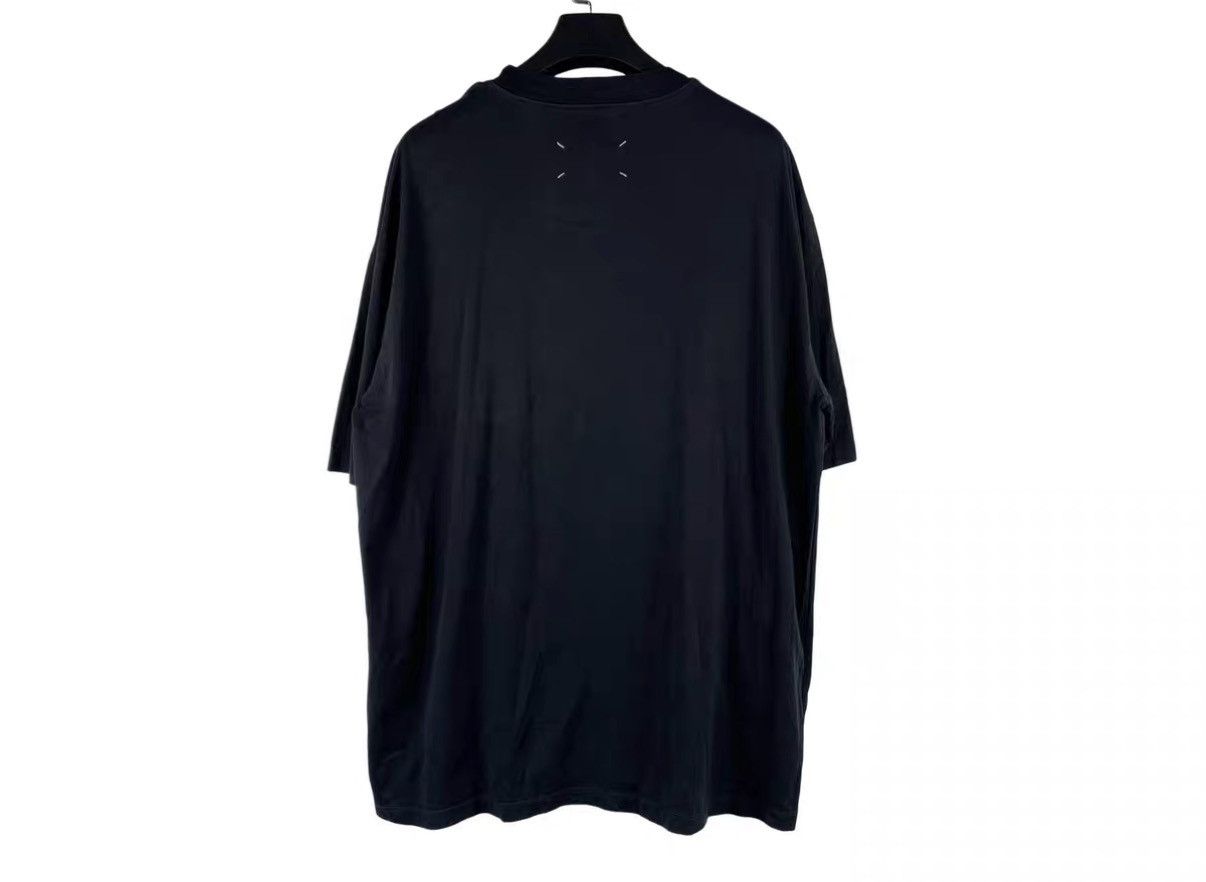 Maison Margiela Maison Margiela Cutout Print Short Sleeve J31 Size US M / EU 48-50 / 2 - 2 Thumbnail
