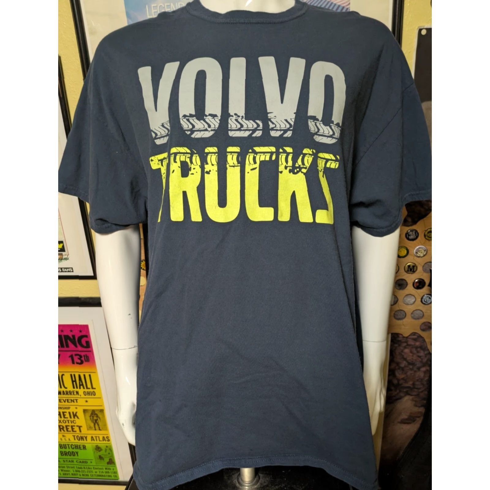 Gildan VOLVO TRUCKS T Shirt 2XL Blue Cotton Gildan Men Short Sleeve Crew Neck 100% Size US XXL / EU 58 / 5 - 2 Thumbnail