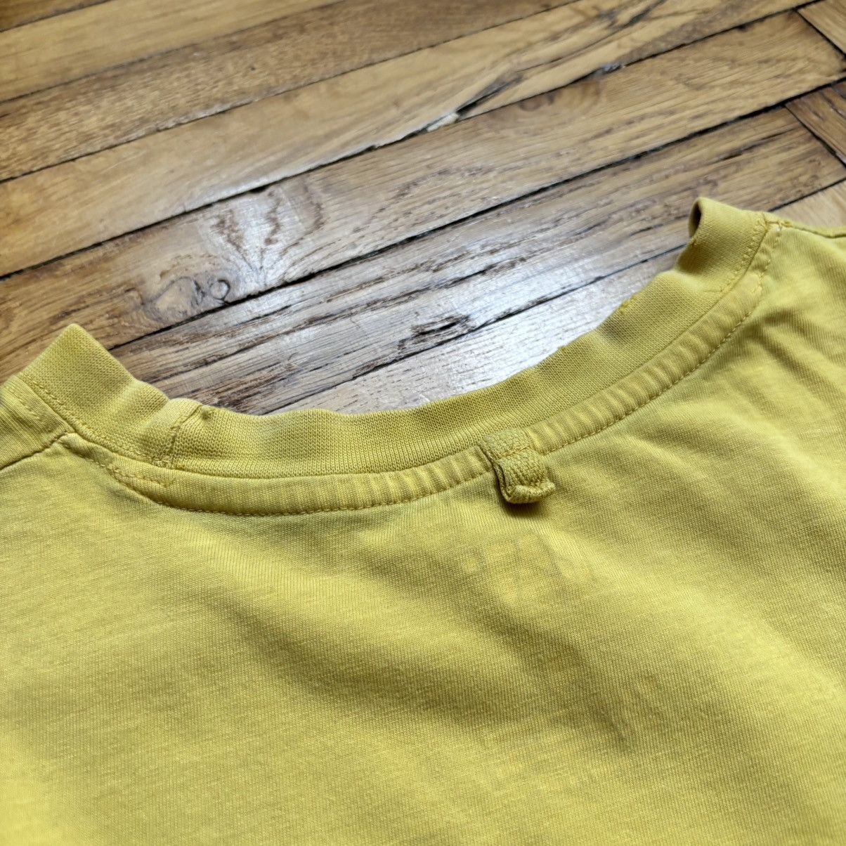 Vintage Vintage 90’s Distressed CAT Caterpillar Short T-Shirt Size US M / EU 48-50 / 2 - 12 Thumbnail