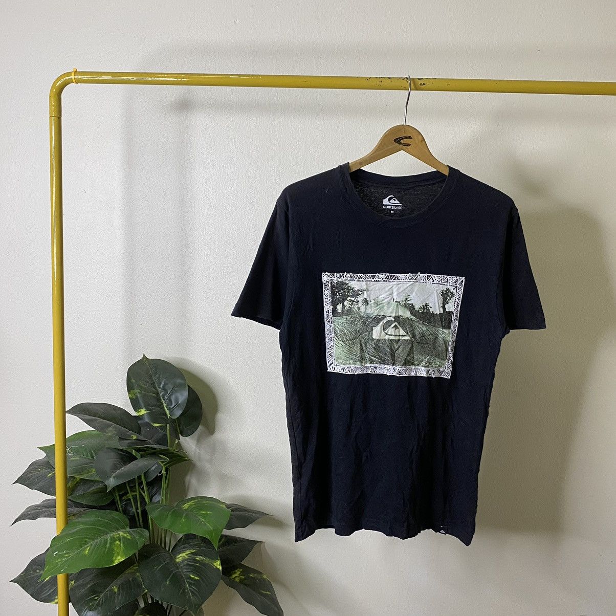 Quiksilver Vintage Y2K Quiksilver Surfing Surf Style Tee Size US S / EU 44-46 / 1 - 1 Thumbnail