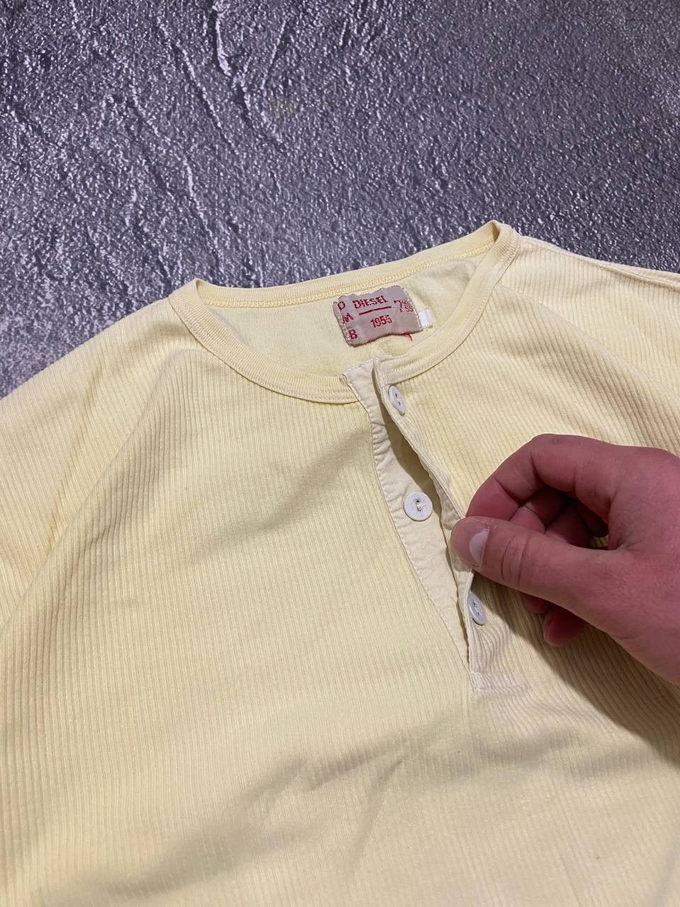 Diesel Vintage Diesel yellow t shirt Size US L / EU 52-54 / 3 - 4 Thumbnail