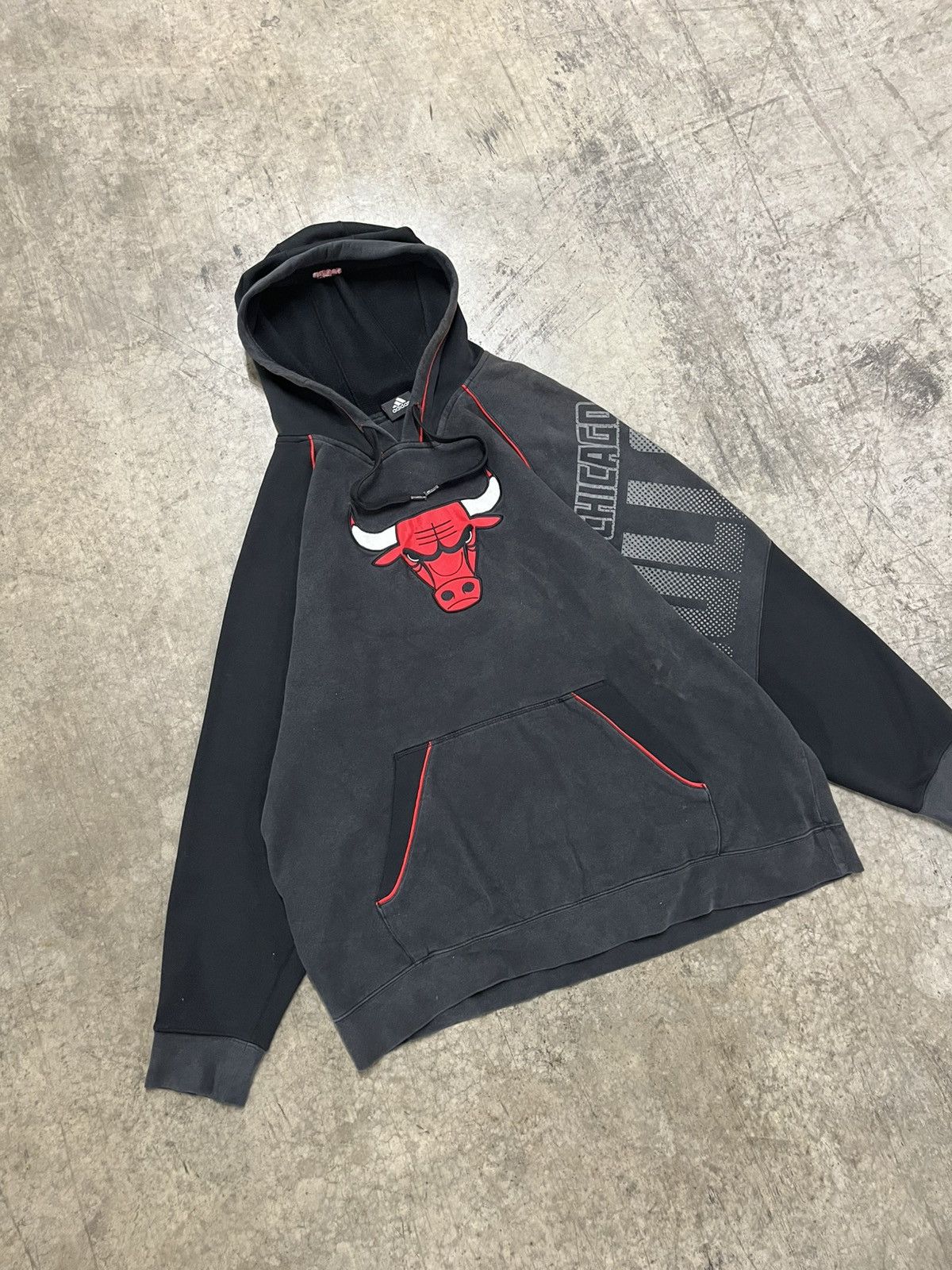 Vintage Chicago bulls vintage hoodie streetwear sports hype rare Size US XL / EU 56 / 4 - 3 Thumbnail