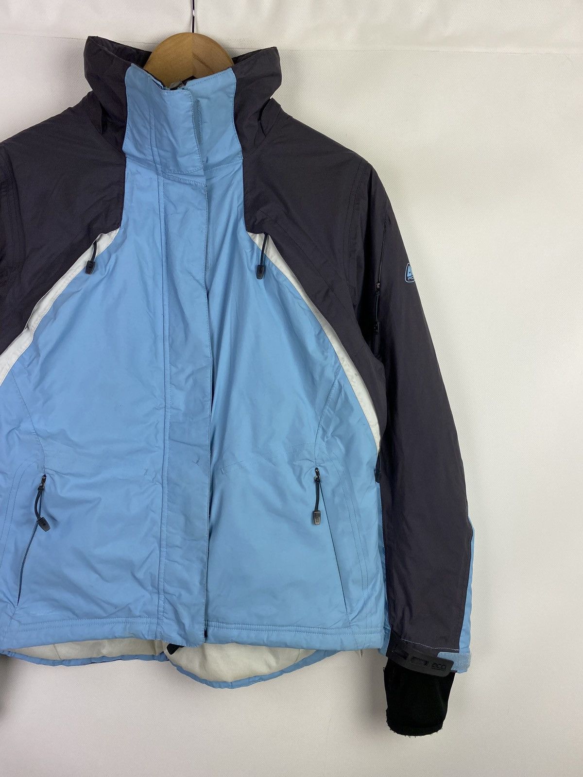 Vintage Nike ACG Storm-Fit vintage ladies hooded ski jacket size M Size M / US 6-8 / IT 42-44 - 3 Thumbnail
