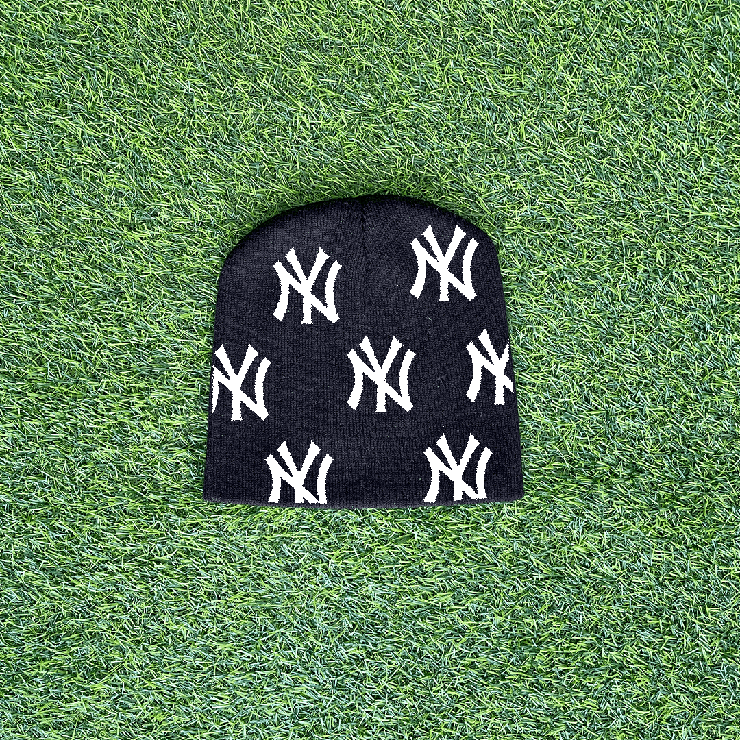 Vintage NY AOP SKULLY Size ONE SIZE - 1 Preview