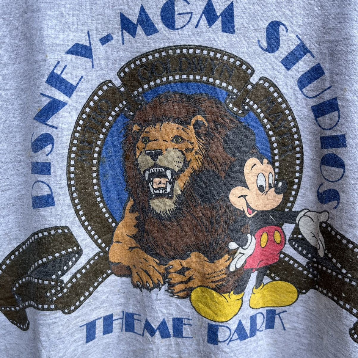 Vintage Vintage 90s DISNEY Mickey Mouse Theme Park tee Size US M / EU 48-50 / 2 - 3 Thumbnail