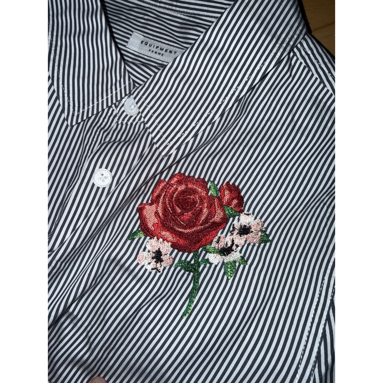 Equipment Equipment Carmine Rose Embroidered Tunic Button-down Top M Size M / US 6-8 / IT 42-44 - 5 Thumbnail
