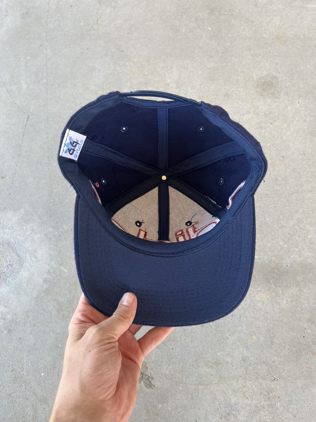 Vintage Vintage 90’s Adidas Spellout Snapback Hat Size ONE SIZE - 2 Thumbnail