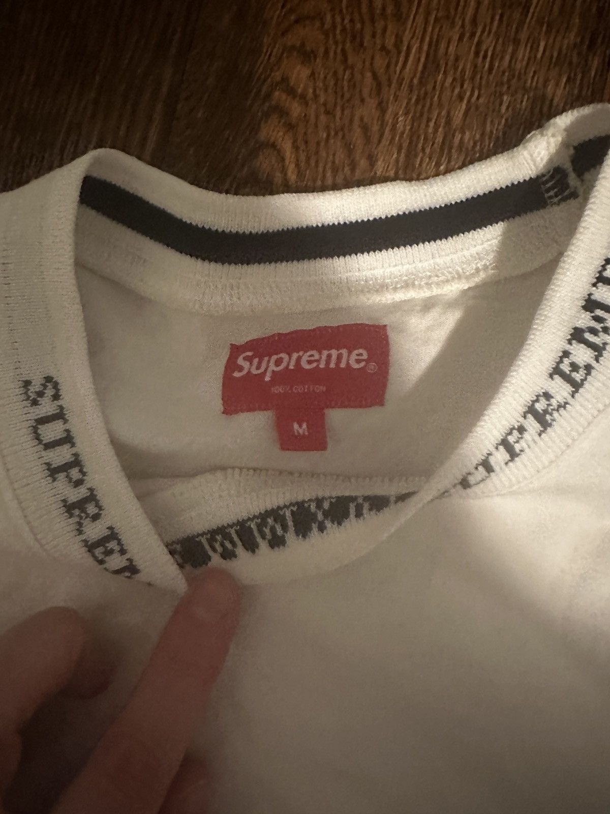 Supreme Supreme Old English Collar Logo Long-Sleeve Top 'White’ Size US M / EU 48-50 / 2 - 4 Thumbnail