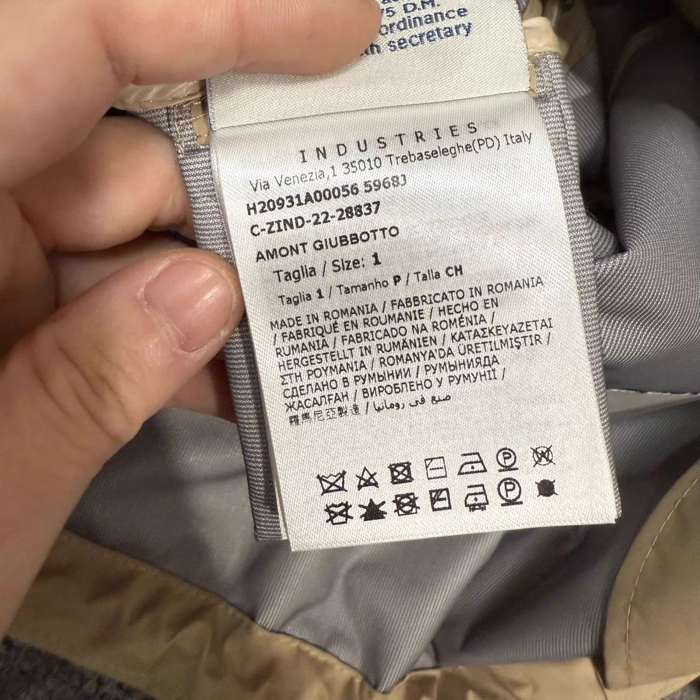 Moncler Moncler Khaki Shell Jacket Unused Size 1 Size S / US 4 / IT 40 - 4 Thumbnail