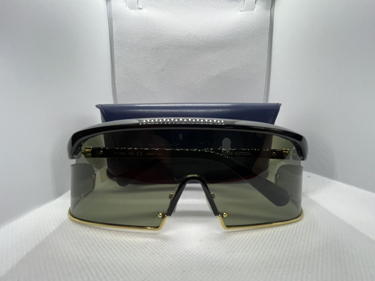 Louis Vuitton LV Size ONE SIZE - 3 Thumbnail