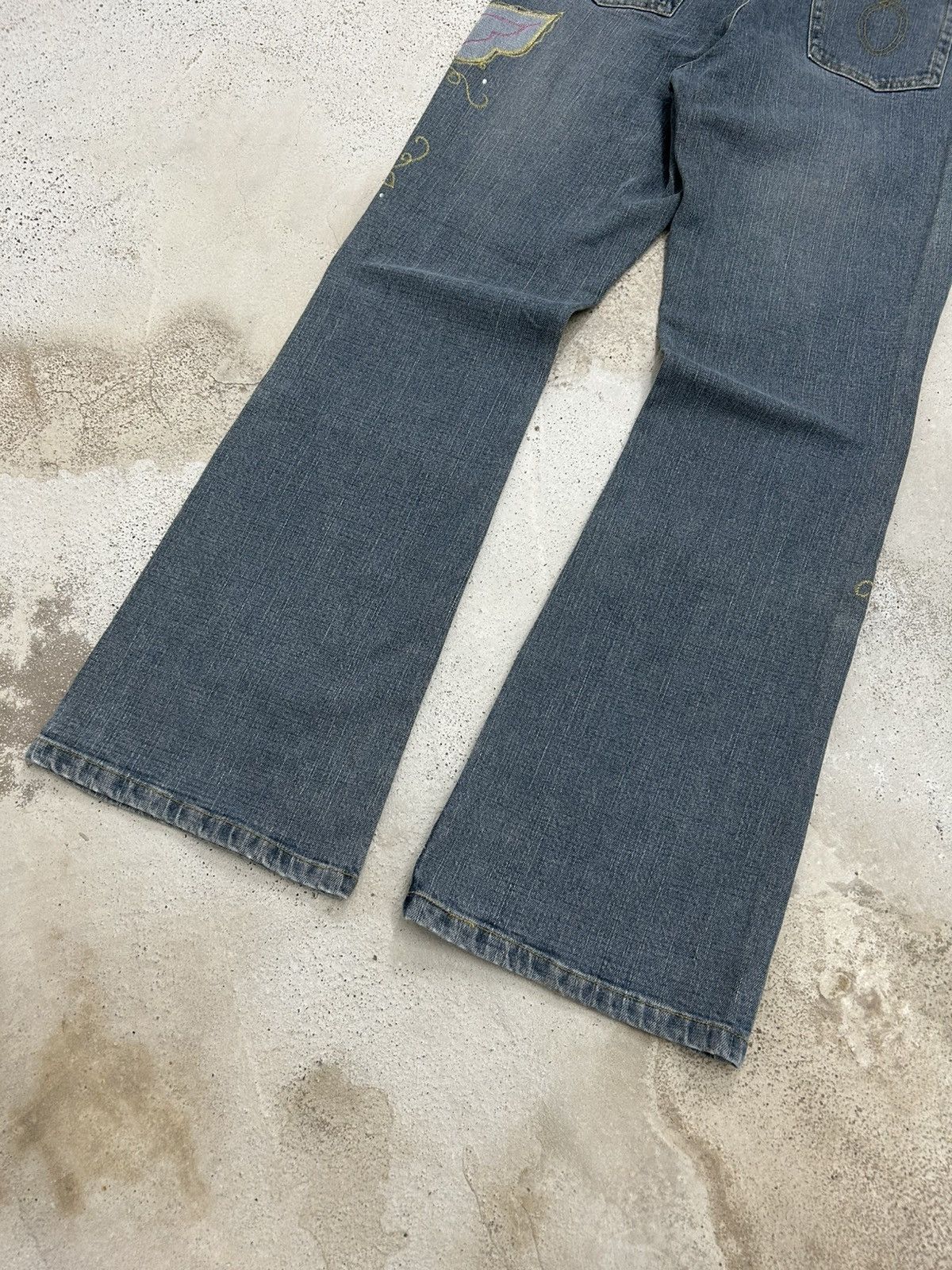 Le Grande Bleu (L.G.B.) Flared Embroidered Jeans Design Flower Size 27" / US 4 / IT 40 - 9 Thumbnail
