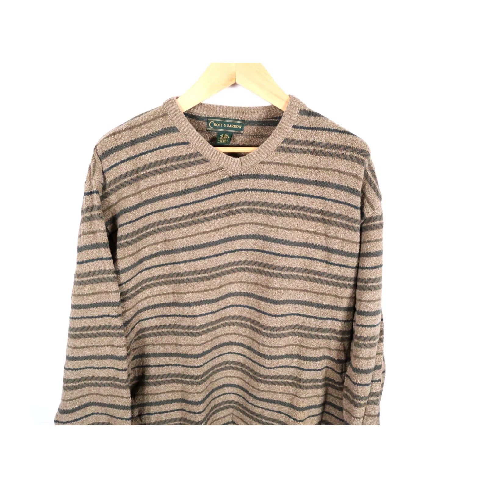 Croft & Barrow 90s Striped Pattern Sweater Mens Large Green Brown V-Neck Chunky-Knit Cotton Knit Preppy Size US L / EU 52-54 / 3 - 4 Thumbnail
