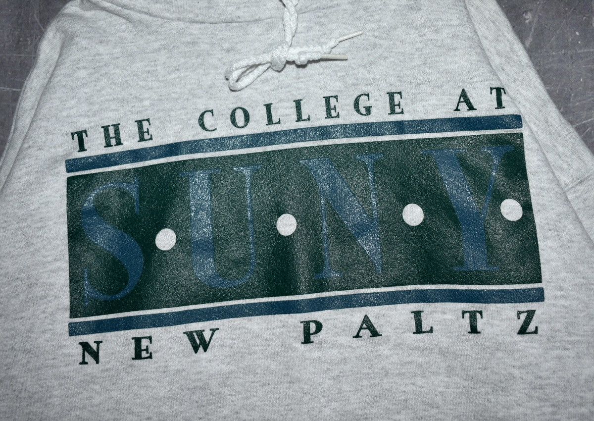 Vintage Vintage SUNY New Platz Hoodie (XL) Size US XL / EU 56 / 4 - 2 Thumbnail