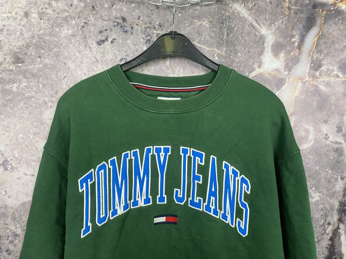 Tommy Hilfiger × Vintage Men’s Tommy Hilfiger Sweatshirt Streetwear Size Large Size US L / EU 52-54 / 3 - 2 Thumbnail