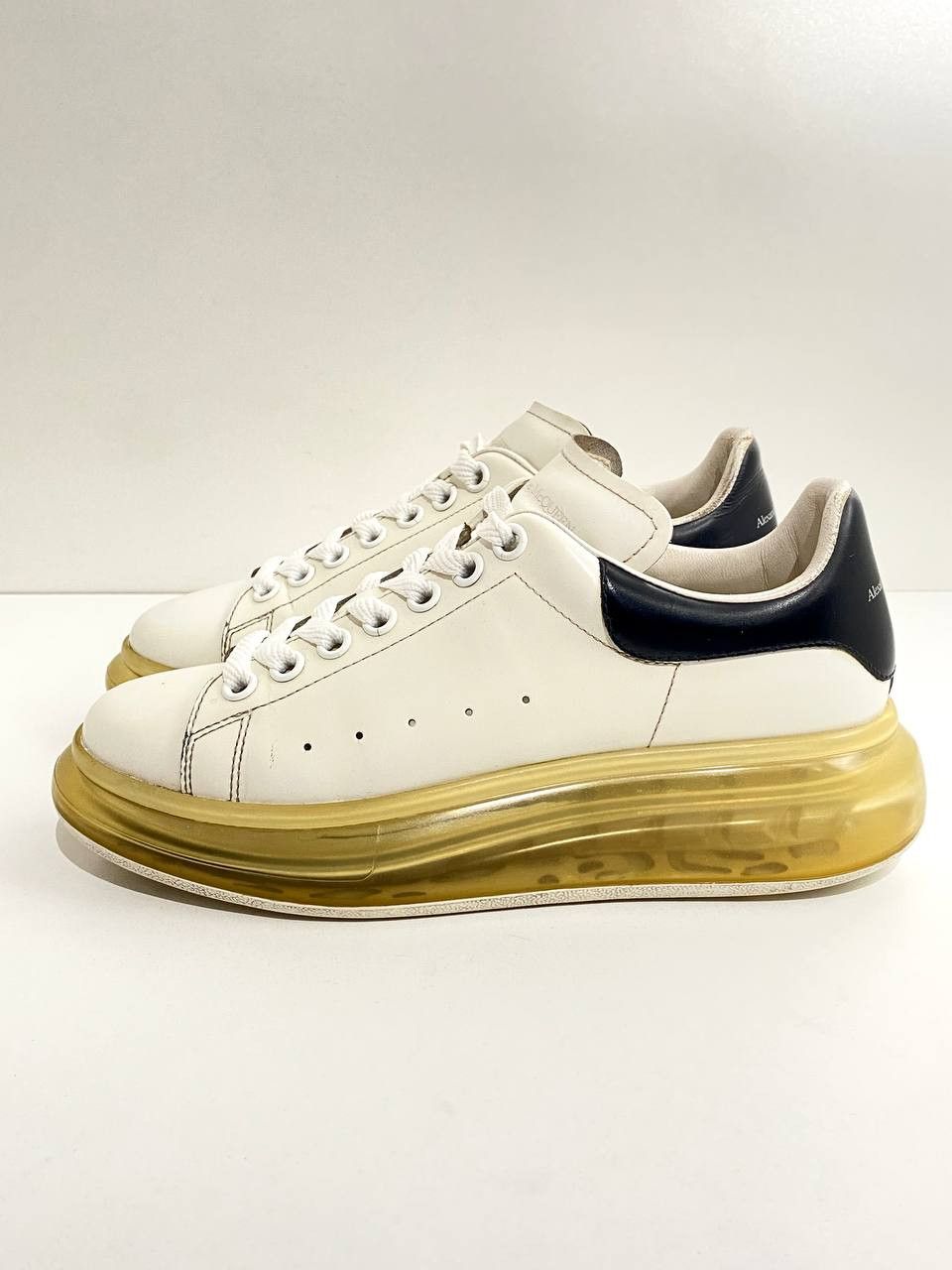 Alexander McQueen Alexander McQueen White Logo Oversize Shoes Sneakers Size US 6 / IT 36 - 2 Thumbnail