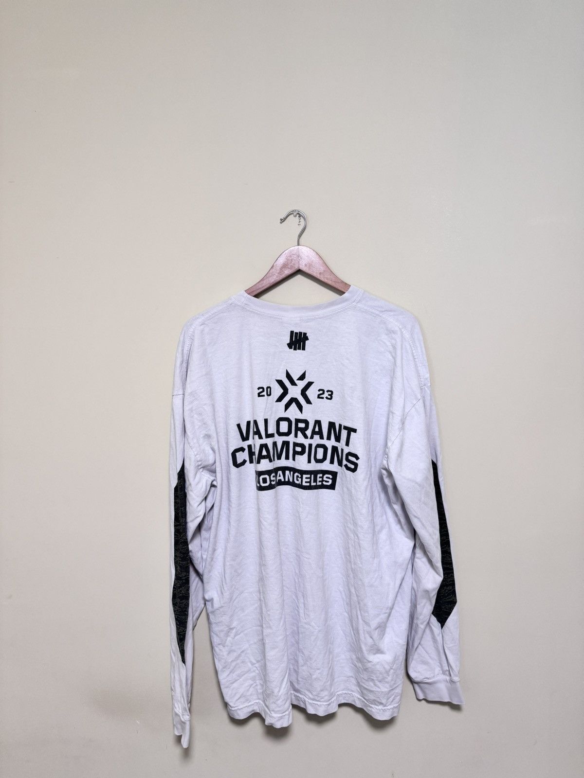 Other × Undefeated Undefeated x Valorant Championships Long Sleeve Tee Size US XXL / EU 58 / 5 - 1 Thumbnail