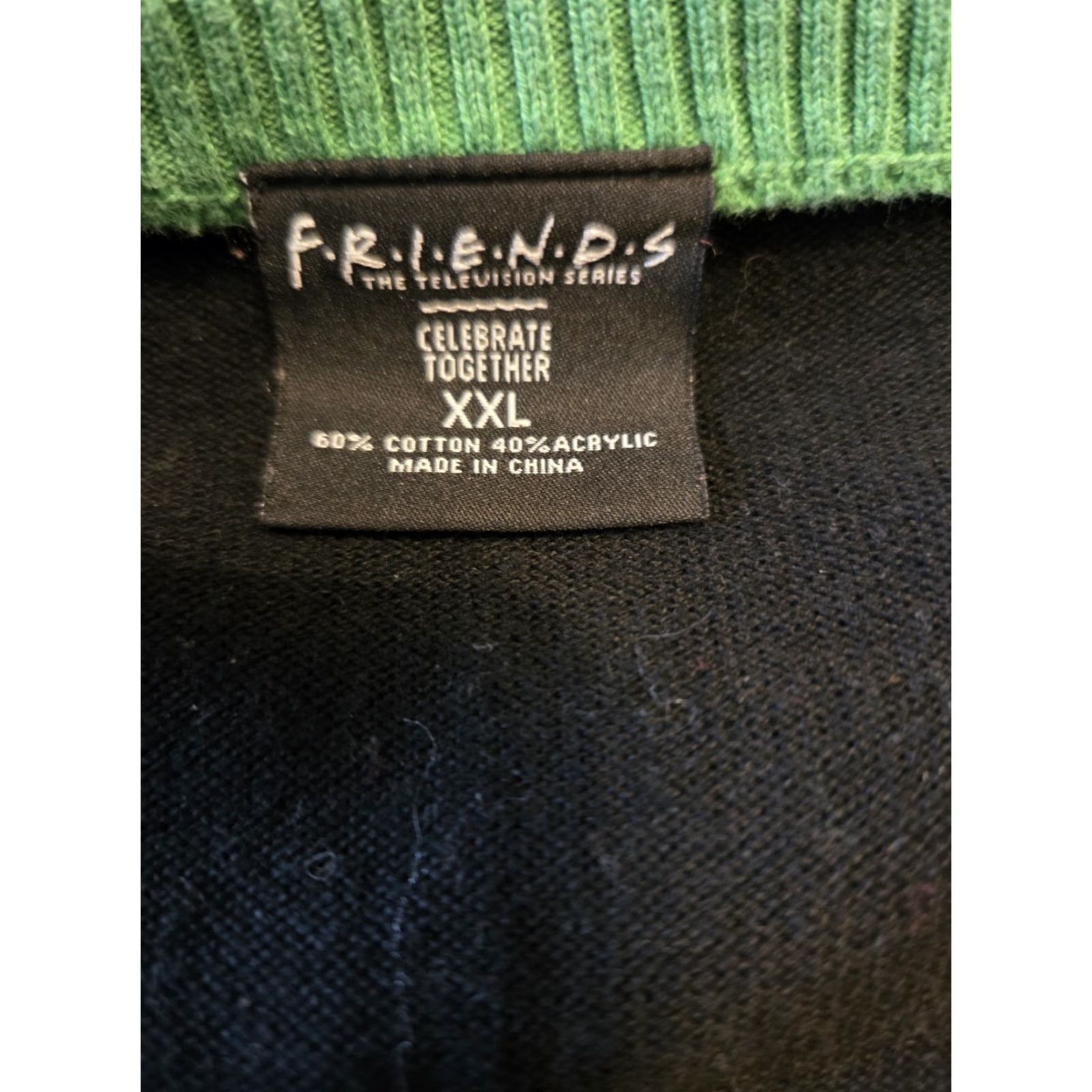 Vintage VINTAGE? FRIENDS Ugly Christmas Sweater Adult XXL CENTRAL PERK Festive Wreath Lights Size XXL / US 16-18 / IT 52-54 - 3 Thumbnail