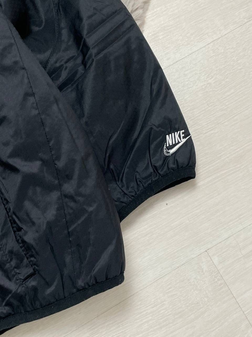 Nike × Vintage Nike Vintage 90’s Light Jacket Center Logo Rare Item Y2k Size US S / EU 44-46 / 1 - 3 Thumbnail